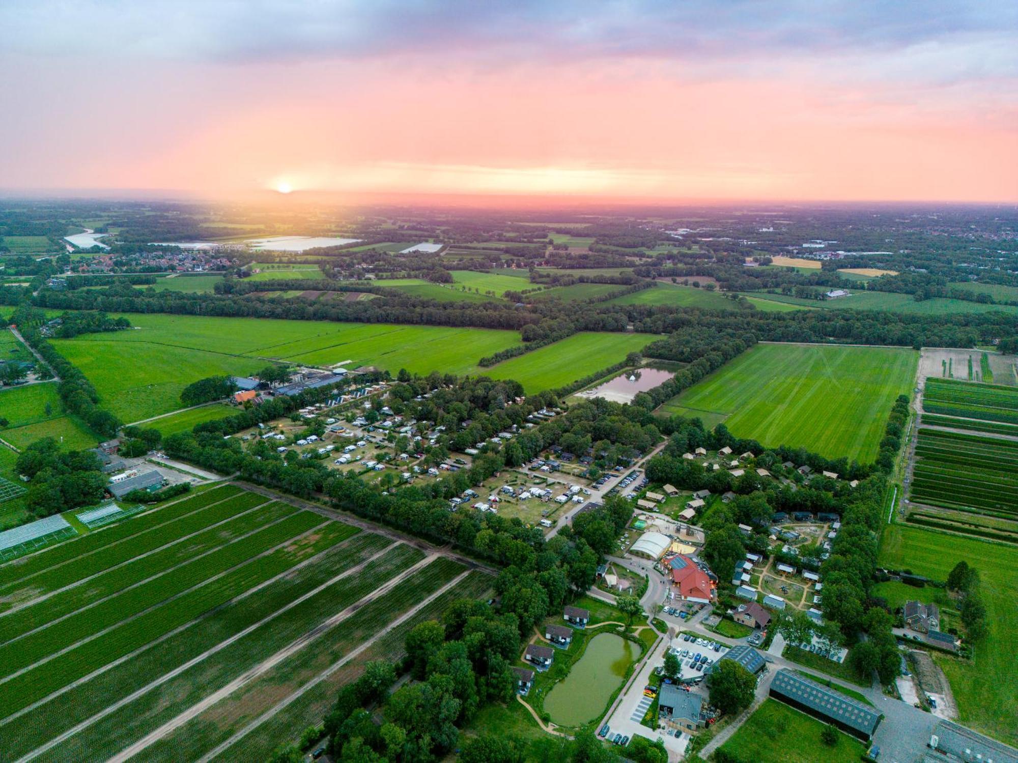 מלון דנקאמפ Glamping Twente מראה חיצוני תמונה